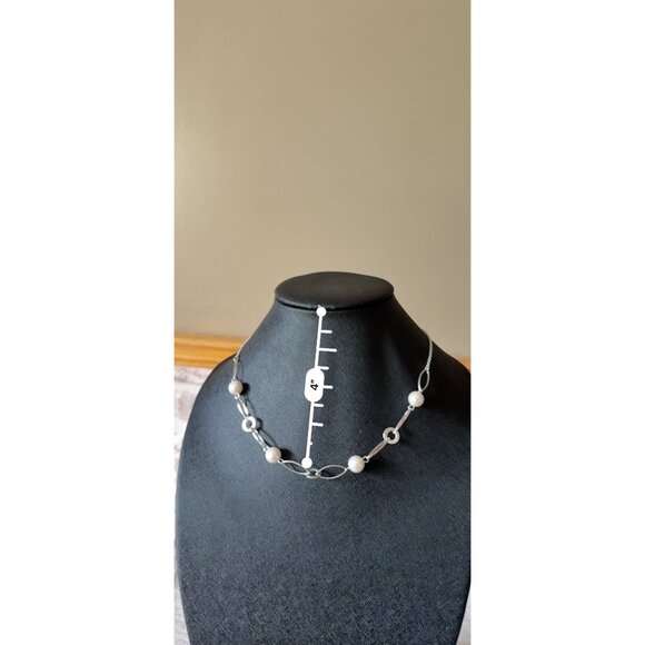 OHQ Pearl & Silver Tone Jewelry Set Necklace Bracelet & Earrings - Picture 14 of 14